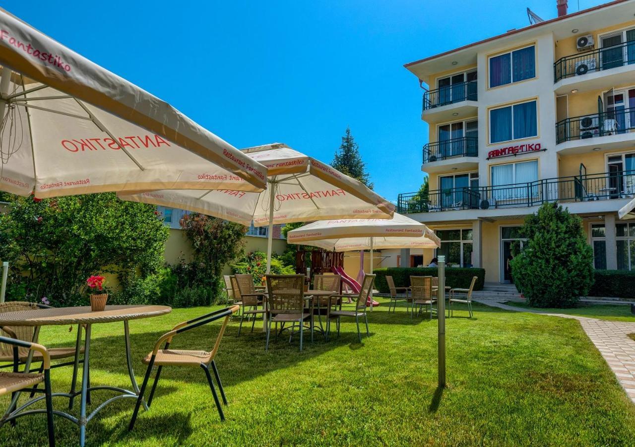 Hotel Fantastiko Ravda Extérieur photo